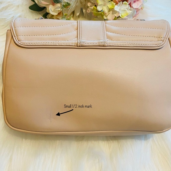 Express Crossbody Pink! - Picture 4 of 7